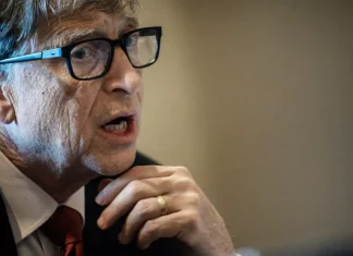 بیل گیتس نگرانیها درباره مصرف برق هوش مصنوعی را جدی نمیداند