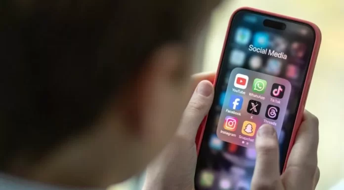 متا، ایکس و گوگل به لایحه ممنوعیت شبکههای اجتماعی برای نوجوانان در استرالیا اعتراض کردند