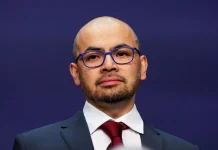 مدیرعامل دیپمایند گوگل: نوجوانان باید در هوش مصنوعی مثل نینجاها ماهر شوند